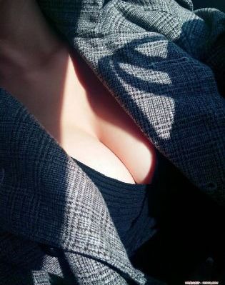 女大学生的沙龙室主演_电视剧在线观看